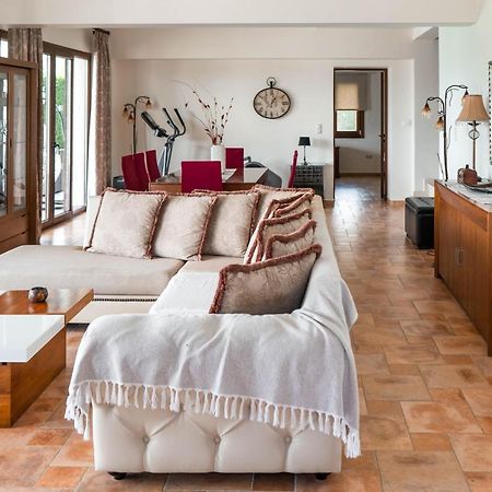 Luxury Villa Hera - Beachfront Roda  Luaran gambar