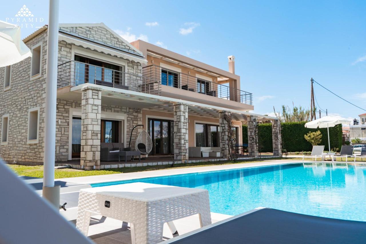 Luxury Villa Hera - Beachfront Roda  Luaran gambar