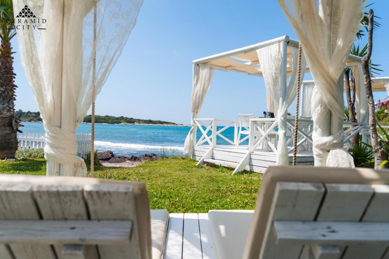 Luxury Villa Hera - Beachfront Roda  Luaran gambar